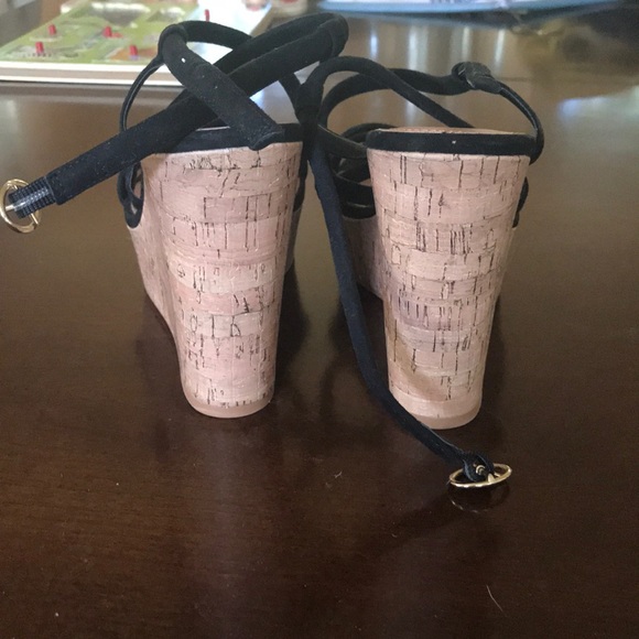 Shoes - Picture 2 of 3